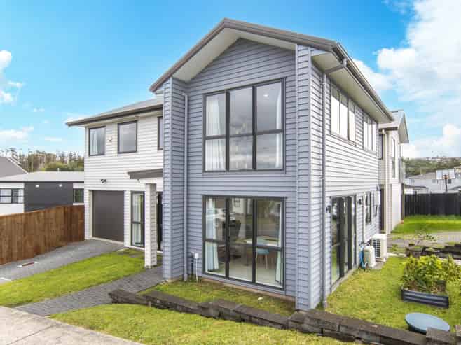 21 Mamuku Drive, Massey