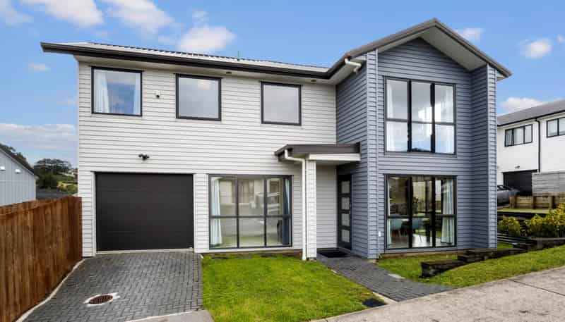 21 Mamuku Drive, Massey