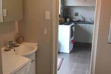 1/2 Hammond Street, Hamilton Central