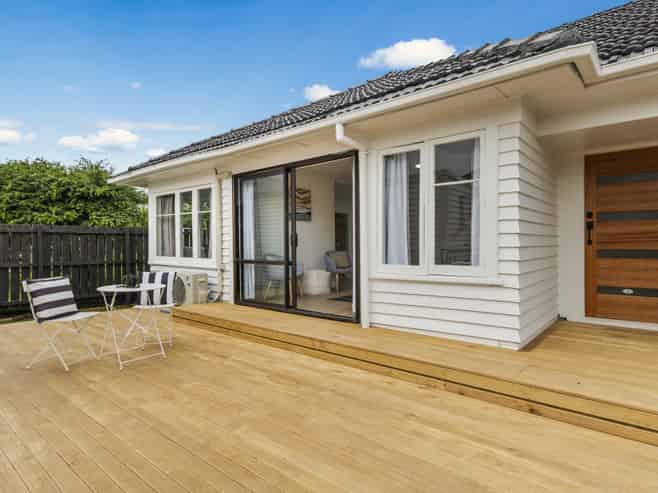 2/8 Fisher Crescent, Otara