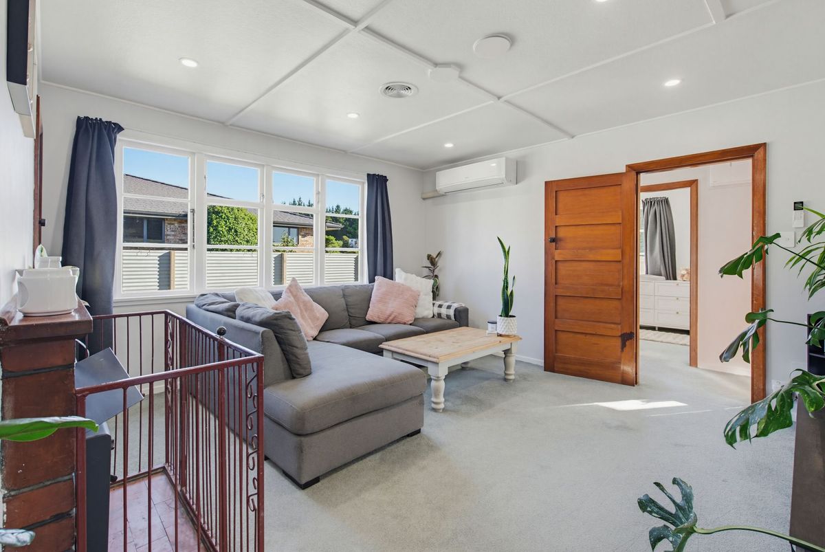 Sun and Simplicity on Normanby Street - Widok 2