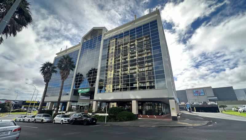 Level 2/15 Osterley Way, Manukau