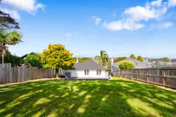 41 Seacliffe Road, Hillsborough