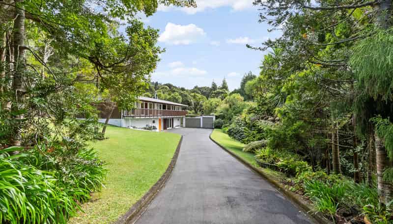 865 West Coast Road, Oratia