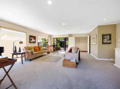 2/27 Appleyard Crescent, Meadowbank