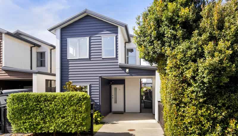 9 Silvereye Road, Hobsonville