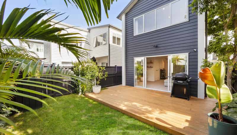 9 Silvereye Road, Hobsonville