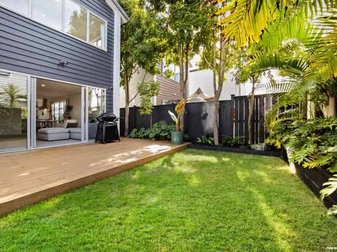 9 Silvereye Road, Hobsonville