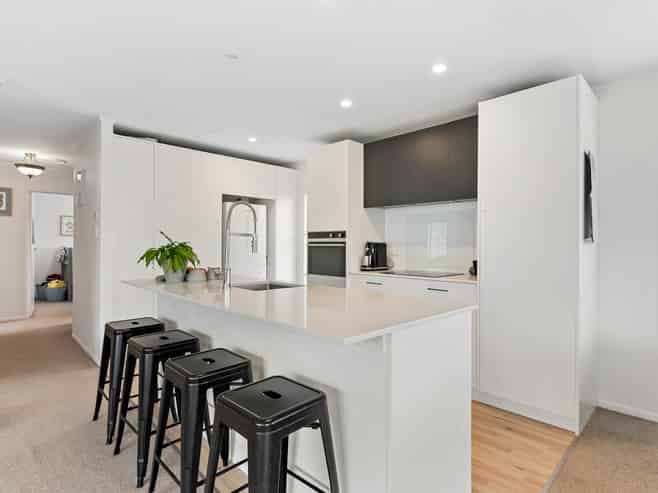 1/11 Longreach Drive, Sunnyvale