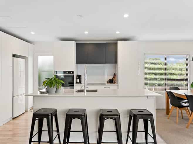 1/11 Longreach Drive, Sunnyvale