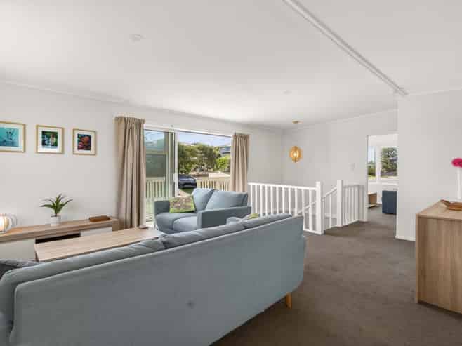 38 Pukehina Parade, Pukehina