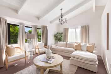 38 Carlton Terrace, Westown