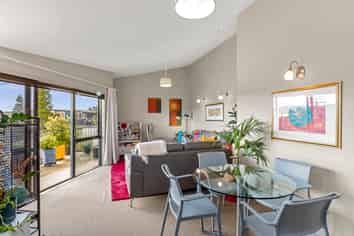 25J Violet Street, Raglan