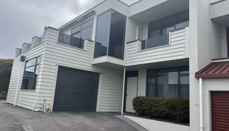 2/57 Arrowsmith Avenue, Waipahihi