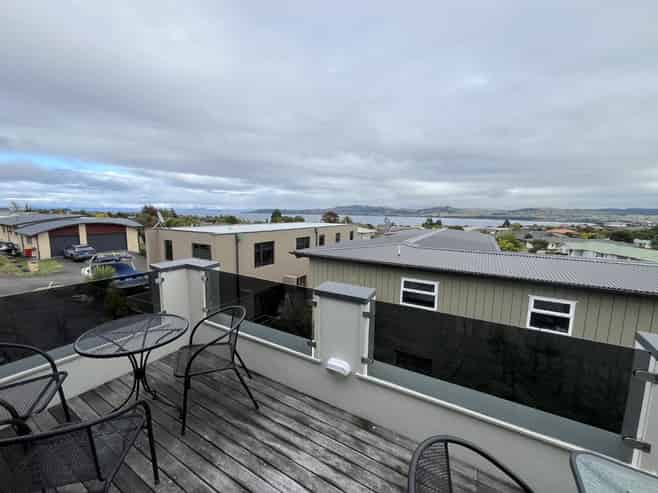 2/57 Arrowsmith Avenue, Waipahihi