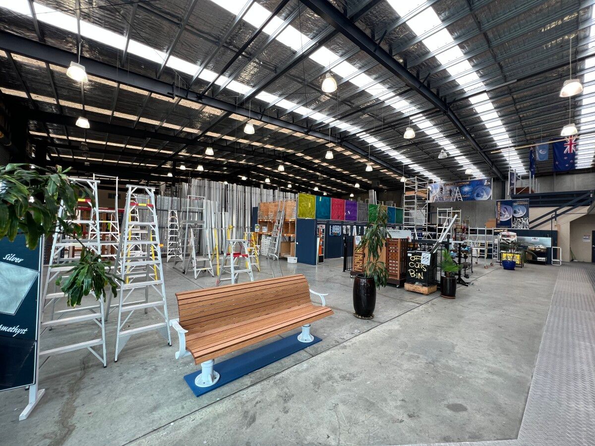 Prominent Road‑frontage Office/warehouse - Ansicht 5