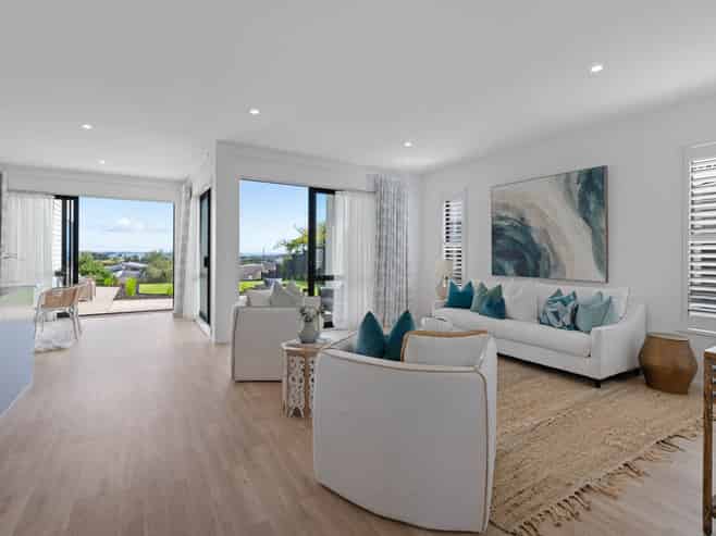 10 Karo Road, Beachlands