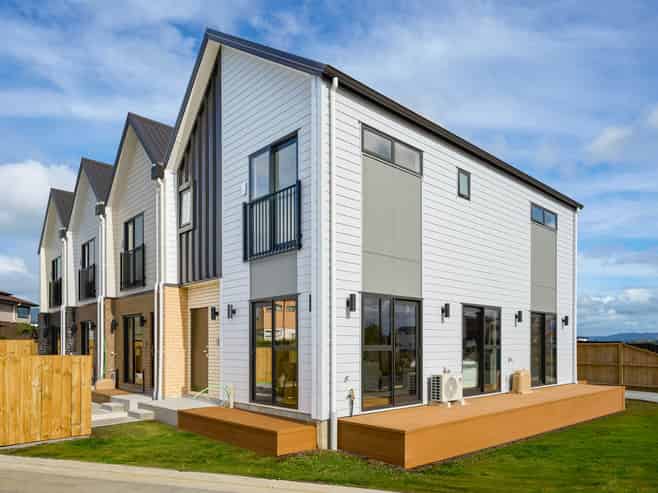 4 Harbourside Parade, Hobsonville