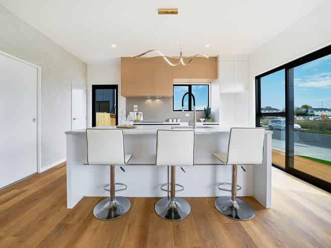 4 Harbourside Parade, Hobsonville