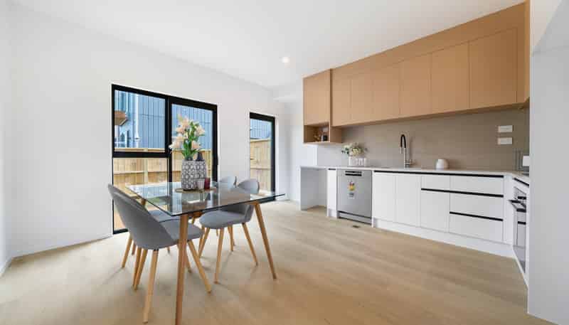 6 Harbourside Parade, Hobsonville