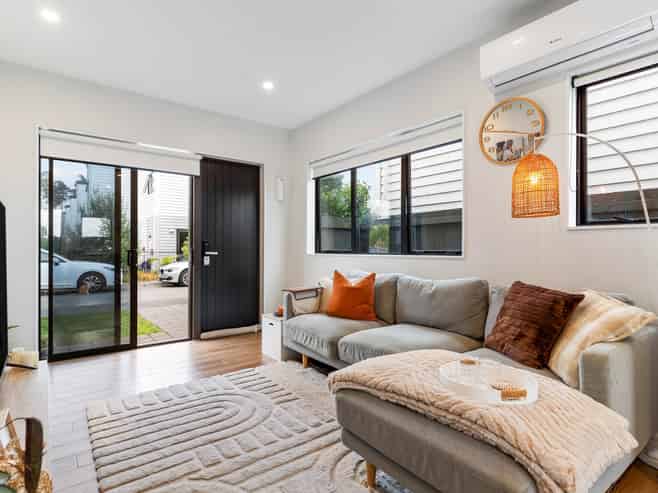 25 Arahopu Place, Papakura