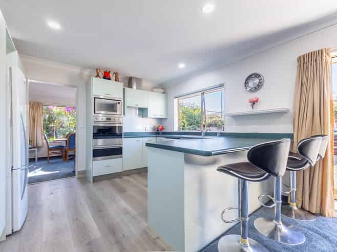 132B Raumati Road, Raumati Beach