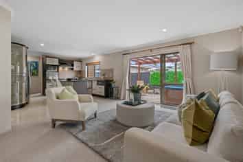 22 Mandival Avenue, Flat Bush