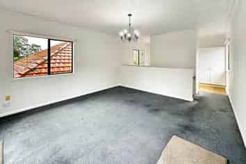 2/42 Lingarth Street, Remuera