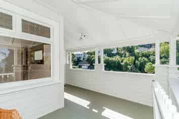 50 Shakespeare Road, Bluff Hill