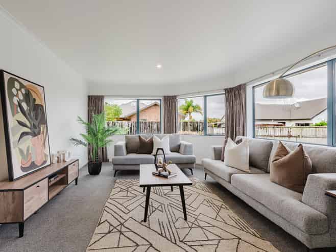 29 Somerton Drive, Huntington