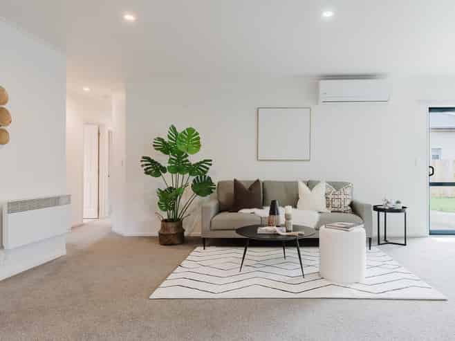 29 Somerton Drive, Huntington