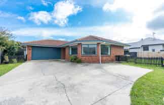 29 Somerton Drive, Huntington
