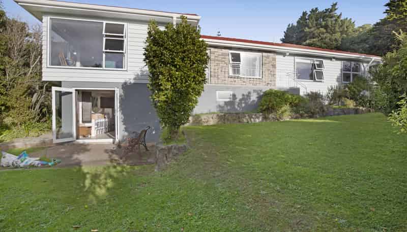 13 Wilmshurst Place, Tawa