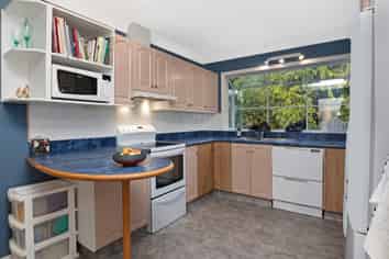 13 Wilmshurst Place, TAWA