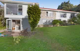 13 Wilmshurst Place, TAWA