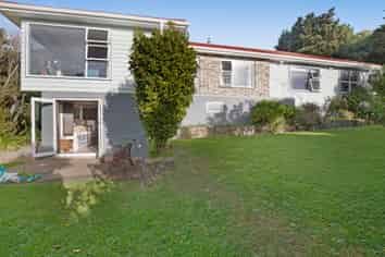 13 Wilmshurst Place, TAWA