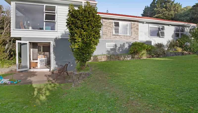 13 Wilmshurst Place, TAWA