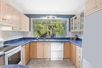 13 Wilmshurst Place, TAWA