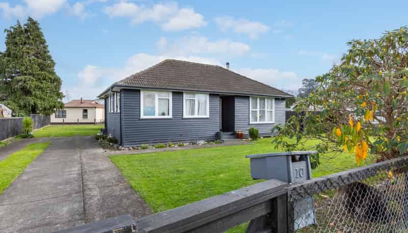 10 Christian Street, Dannevirke