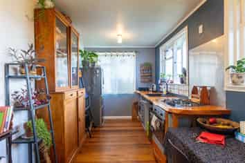 10 Christian Street, Dannevirke