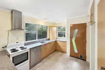 53 Abraham Crescent, Milson