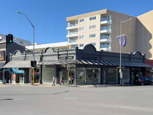 Corner Profile Prime Newmarket Retail