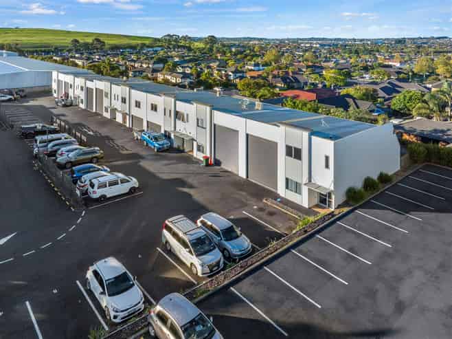 CBRE | Rare East Tamaki Opportunity