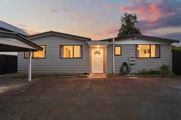 37A Range View Road, Mount Albert