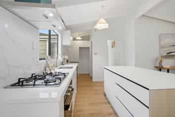 37A Range View Road, Mount Albert