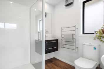 5/17 Wineberry Avenue, Amberley