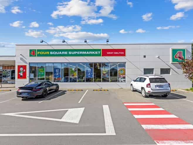 High-performing retail centre in growth location