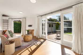 17 Martin Avenue, Beckenham