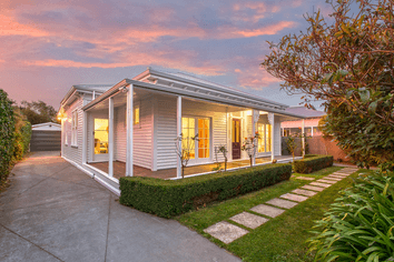 17 Martin Avenue, Beckenham