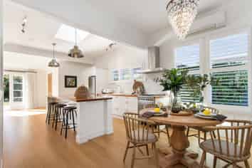 17 Martin Avenue, Beckenham